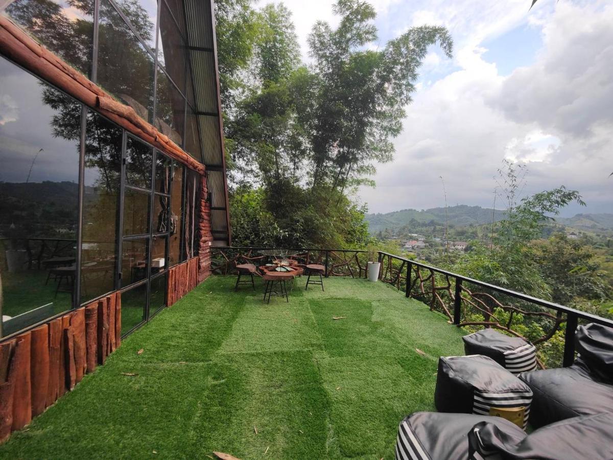 Flower Hill 180 Chiang Rai Exterior foto